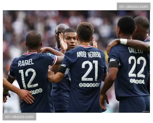 巴黎圣日耳曼3-1逆转里昂,姆巴佩两射一传主导比赛 巴黎圣日耳曼3-1逆转里昂,姆巴佩两射一传主导比赛